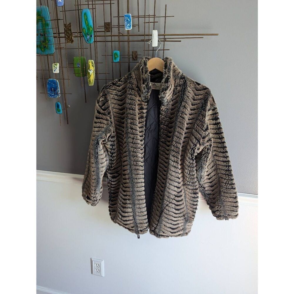 Black mountain fuzzy  fur style women's  coat/ jacket  small